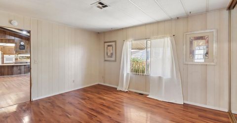 34 Bentley Ave, Sacramento, CA 95823 Photo