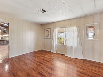 34 Bentley Ave, Sacramento, CA 95823 Photo