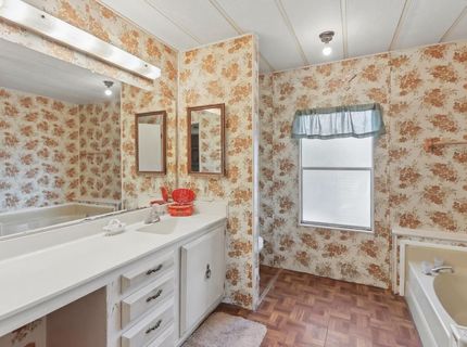 34 Bentley Ave, Sacramento, CA 95823 Photo