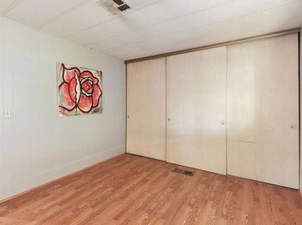 34 Bentley Ave, Sacramento, CA 95823 Photo