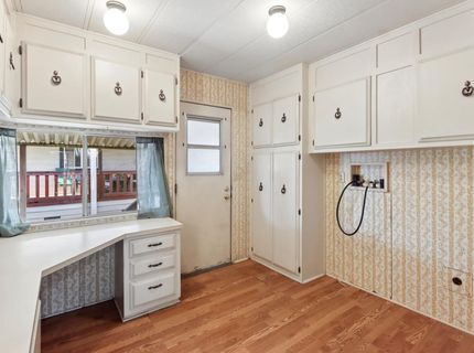 34 Bentley Ave, Sacramento, CA 95823 Photo