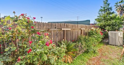 34 Bentley Ave, Sacramento, CA 95823 Photo