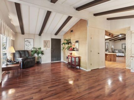 34 Bentley Ave, Sacramento, CA 95823 Photo