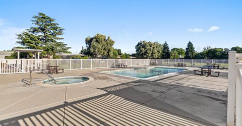 34 Bentley Ave, Sacramento, CA 95823 Photo