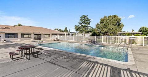 34 Bentley Ave, Sacramento, CA 95823 Photo