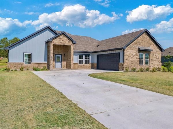 1013 Don Eve Court, Azle, TX 76020