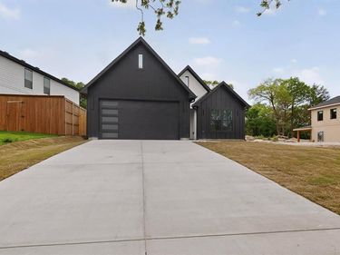 5803 Plum Dale Road, Dallas, TX 75241