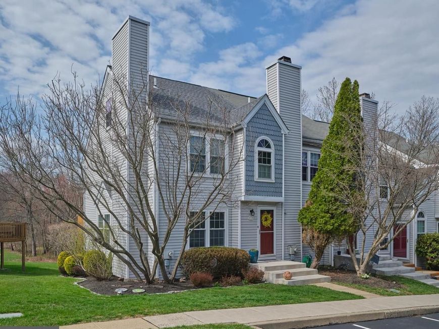 27 Applewood Court , Horsham, PA 19044 Main Photo