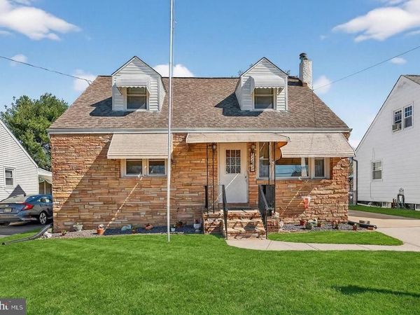 2062 KINTER AVENUE, HAMILTON, NJ 08610