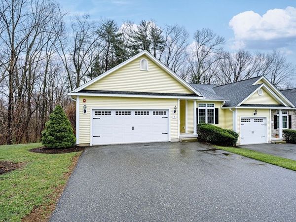 48 Beech Hill Road, Unit 48, West Springfield, MA 01089