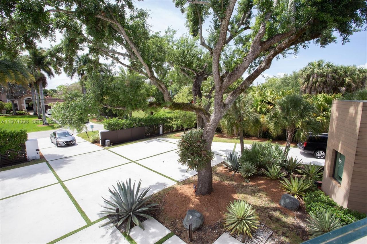 12021 NW 4th St, Plantation, FL 33325 Photo