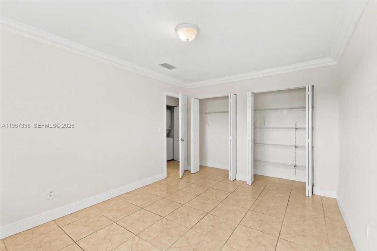 2323 Van Buren St, Unit 208, Hollywood, FL 33020 Photo