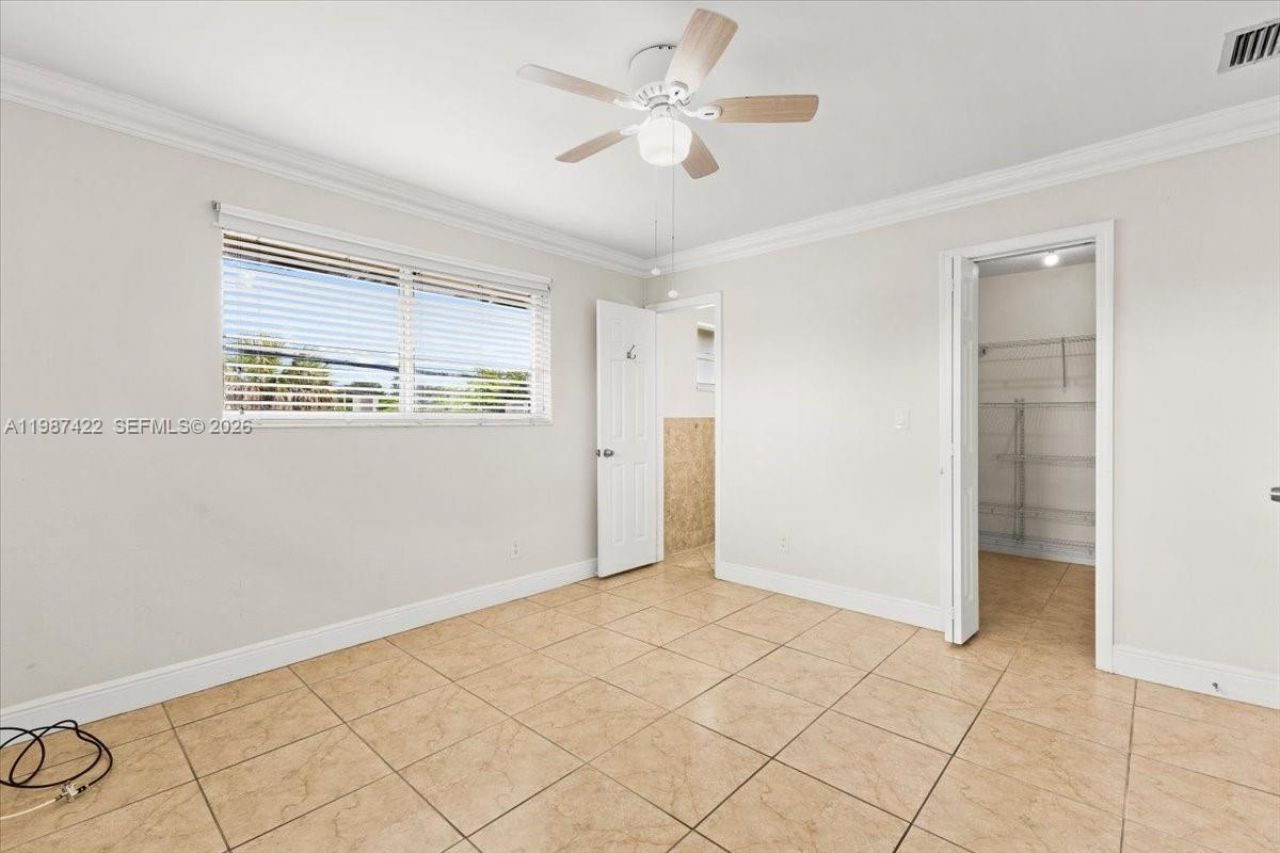 2323 Van Buren St, Unit 208, Hollywood, FL 33020 Photo