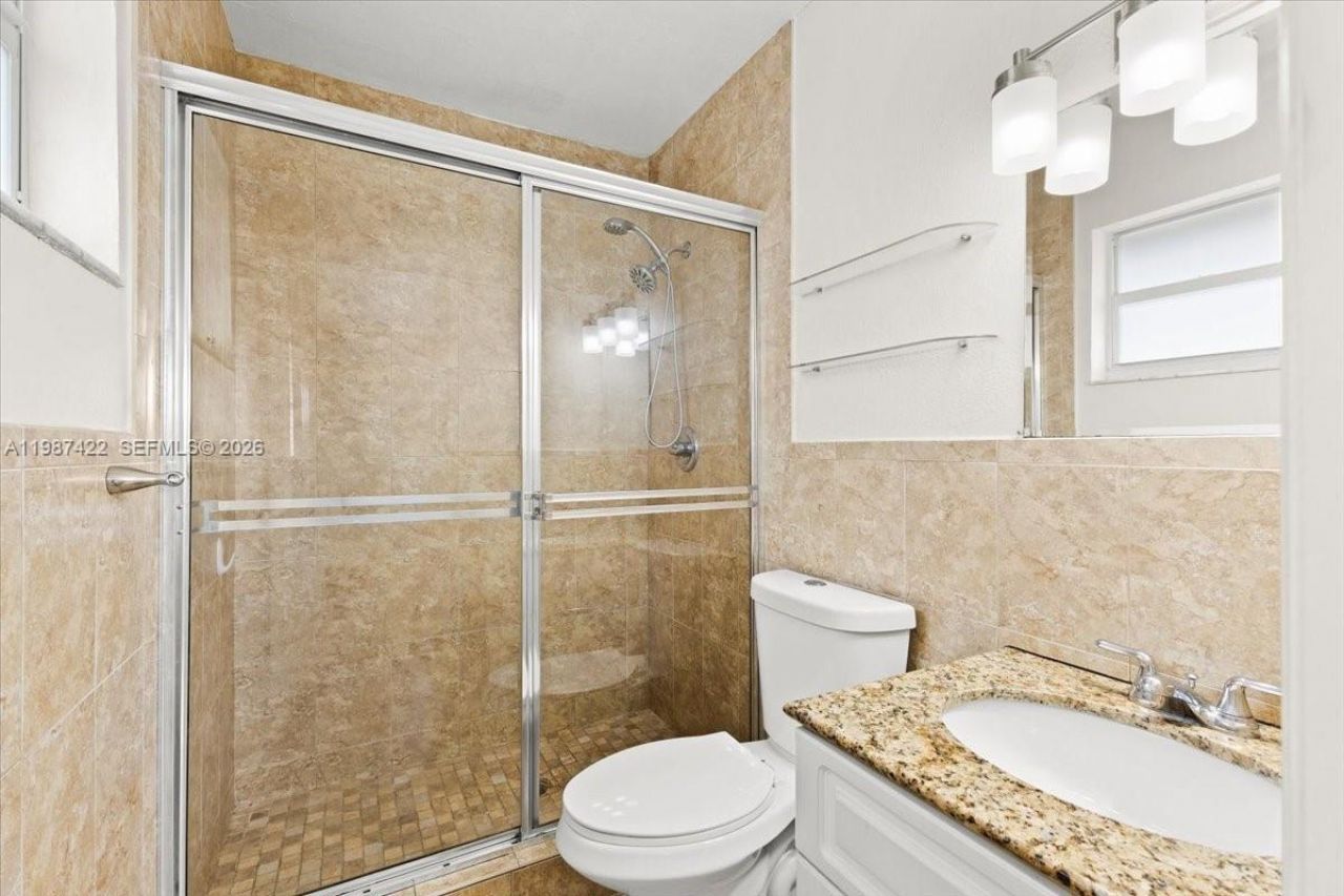 2323 Van Buren St, Unit 208, Hollywood, FL 33020 Photo