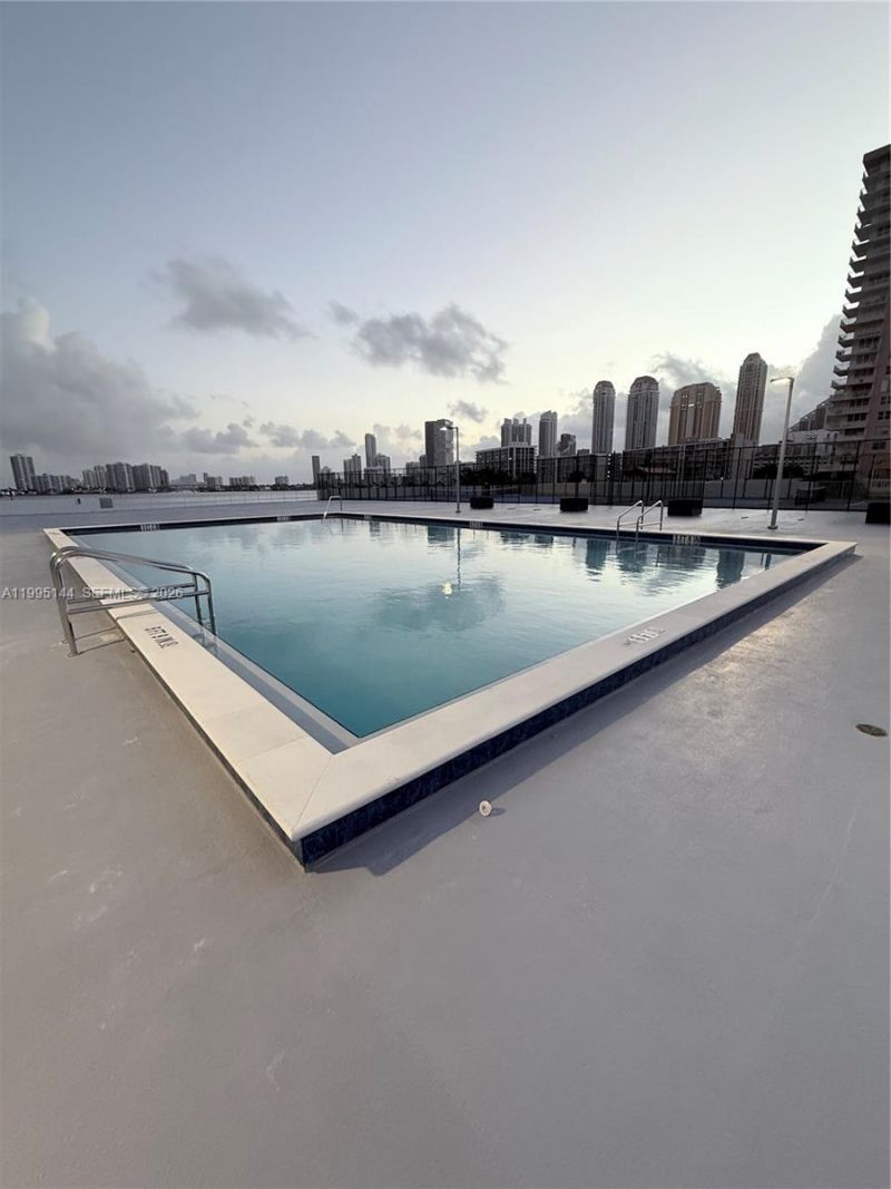 301 174th St, Unit 2217, Sunny Isles Beach, FL 33160 Photo