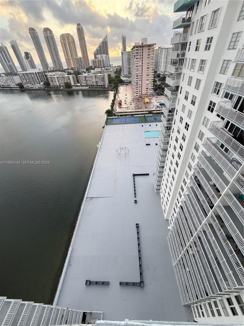 301 174th St, Unit 2217, Sunny Isles Beach, FL 33160 Photo