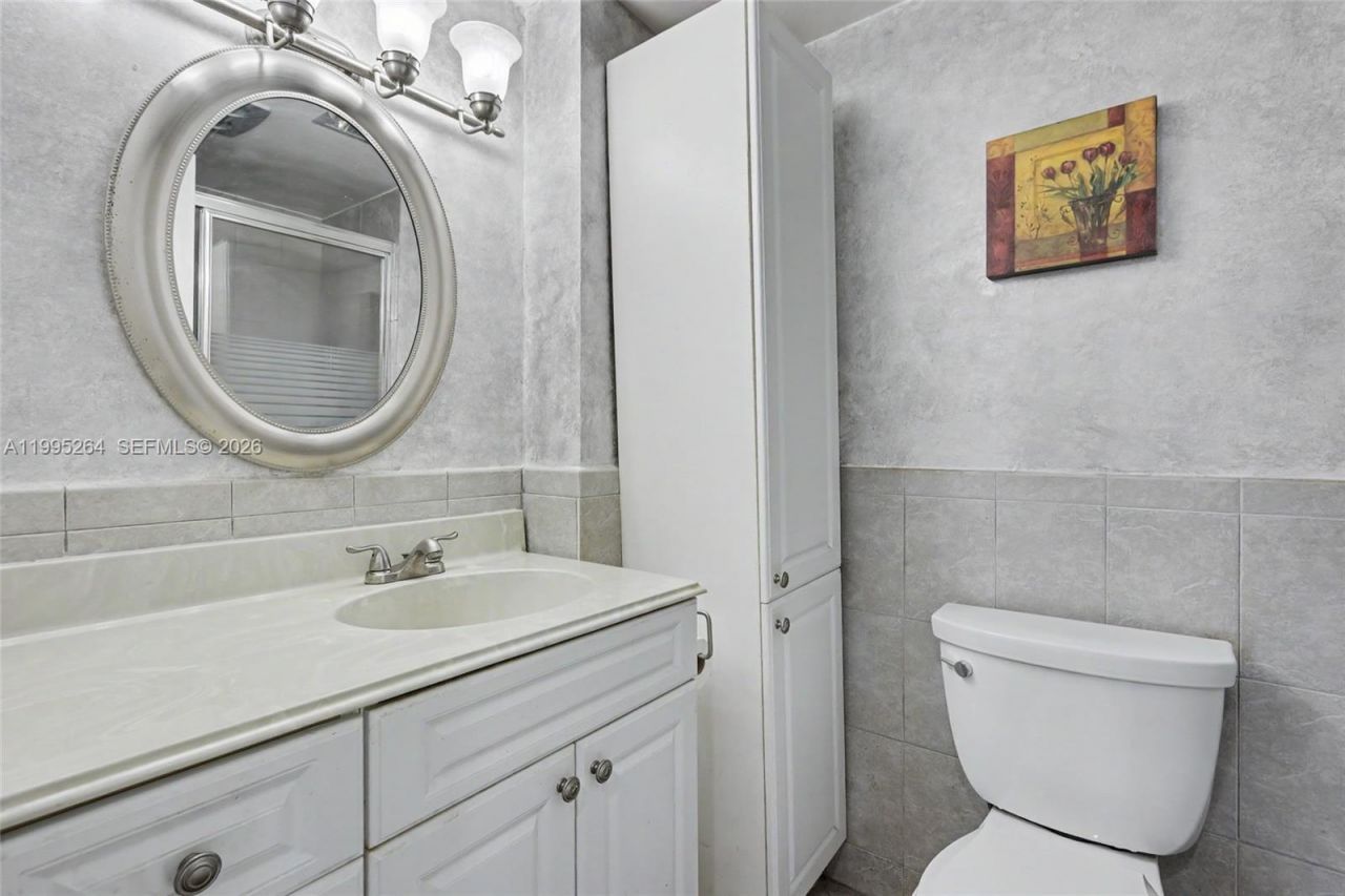 4200 Hillcrest Dr , Unit 700, Hollywood, FL 33021 Photo