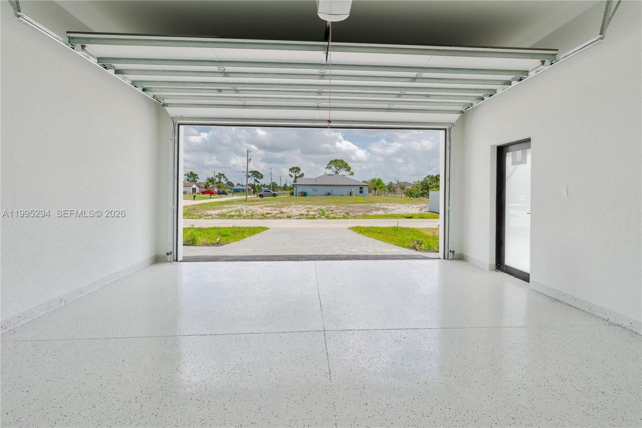 2834 NW 17th Pl, Cape Coral, FL 33993 Photo