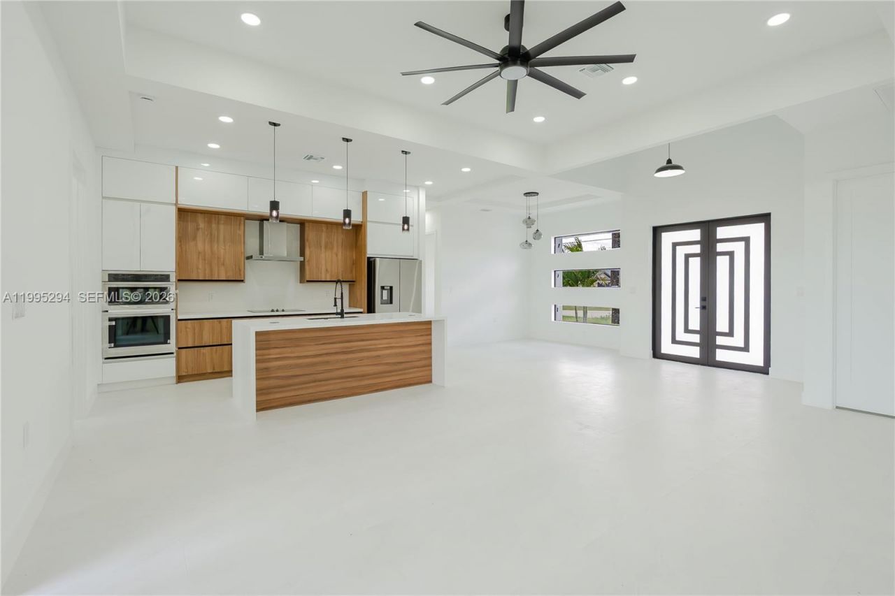 2834 NW 17th Pl, Cape Coral, FL 33993 Photo