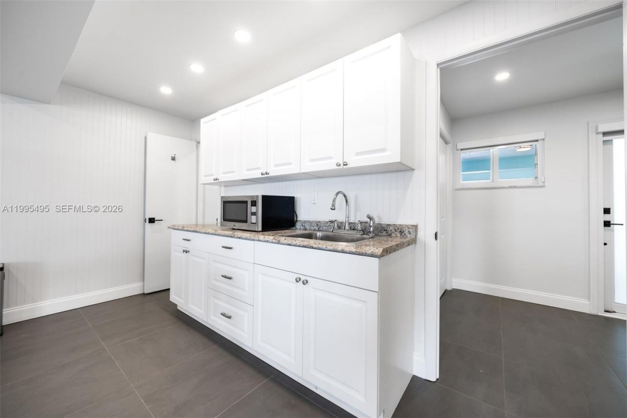 188 Orange Blossom Rd , Tavernier, FL 33070 Photo