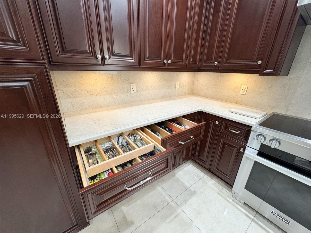 2723 E Abiaca Cir, Davie, FL 33328 Photo