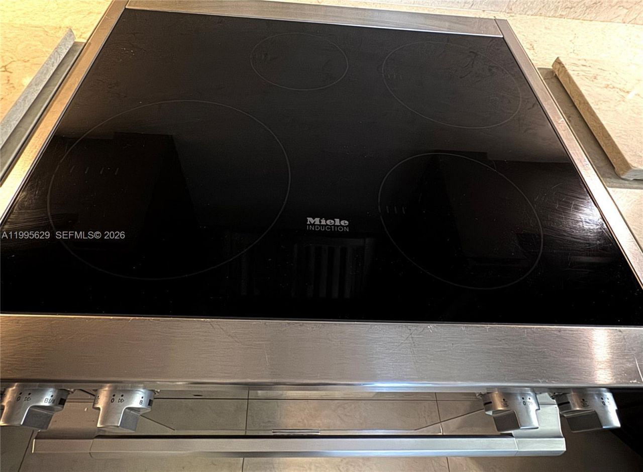 2723 E Abiaca Cir, Davie, FL 33328 Photo