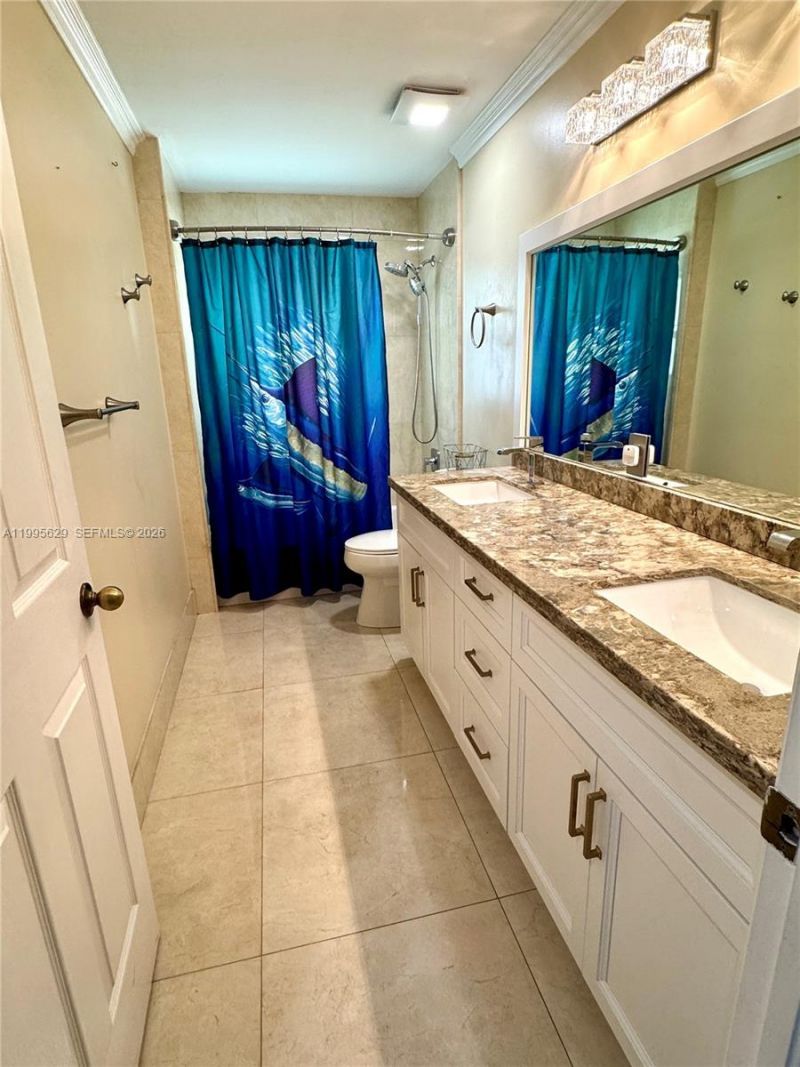 2723 E Abiaca Cir, Davie, FL 33328 Photo