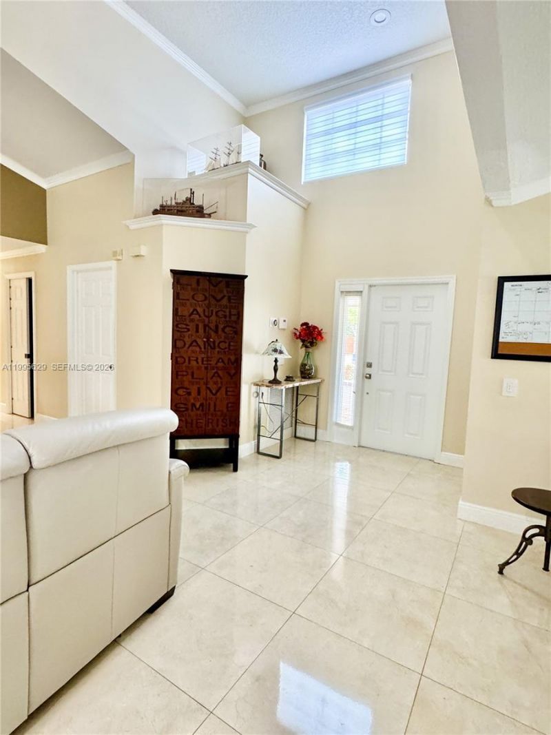2723 E Abiaca Cir, Davie, FL 33328 Photo