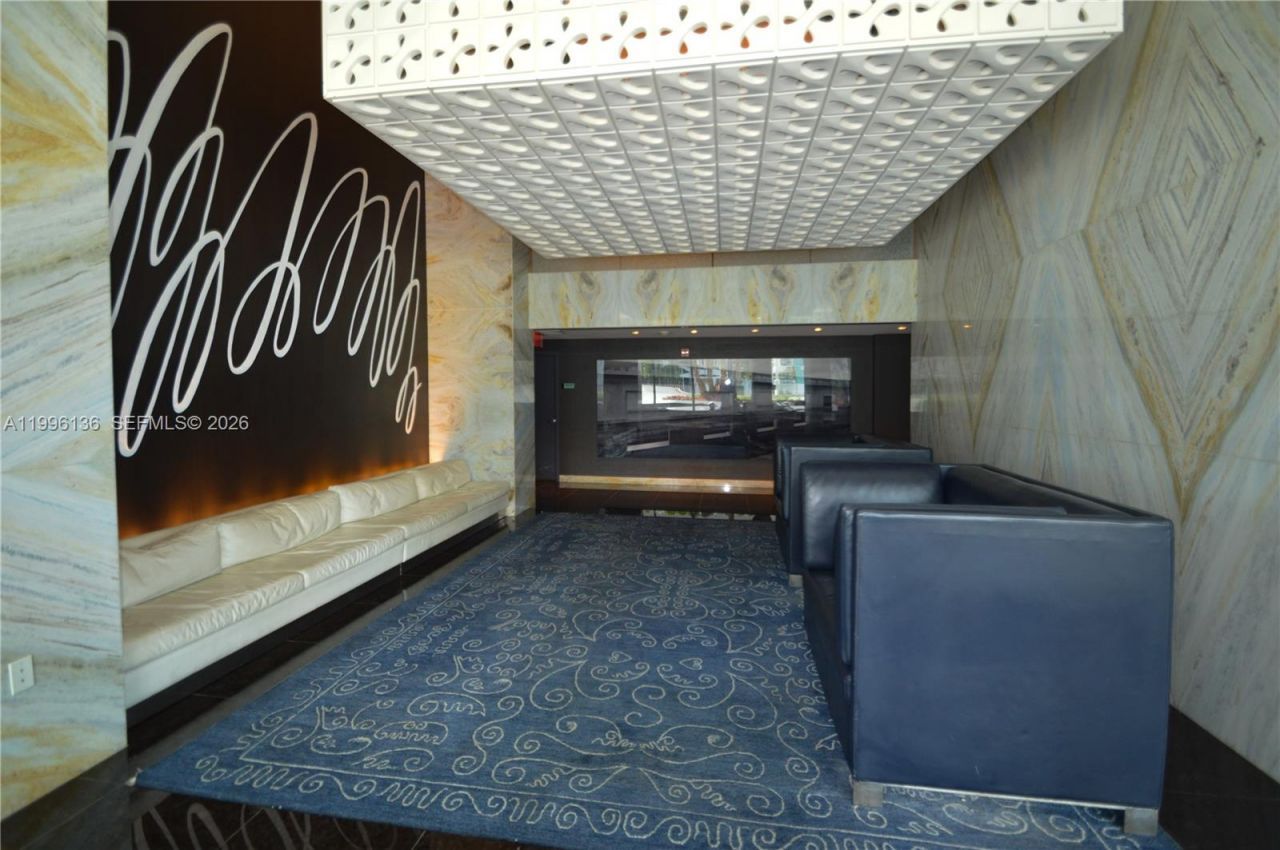 325 S Biscayne Blvd, Unit 2320, Miami, FL 33131 Photo