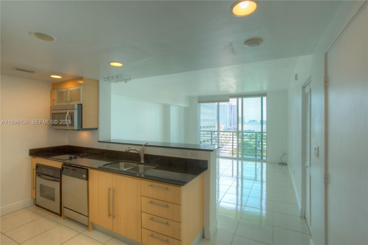 325 S Biscayne Blvd, Unit 2320, Miami, FL 33131 Photo
