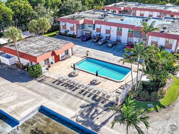 3550 NW 8th Ave , Unit 409, Pompano Beach, FL 33064