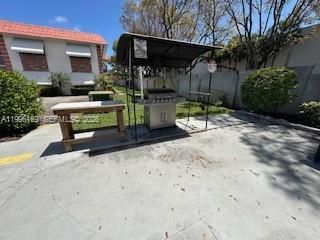 3550 NW 8th Ave , Unit 409, Pompano Beach, FL 33064 Photo