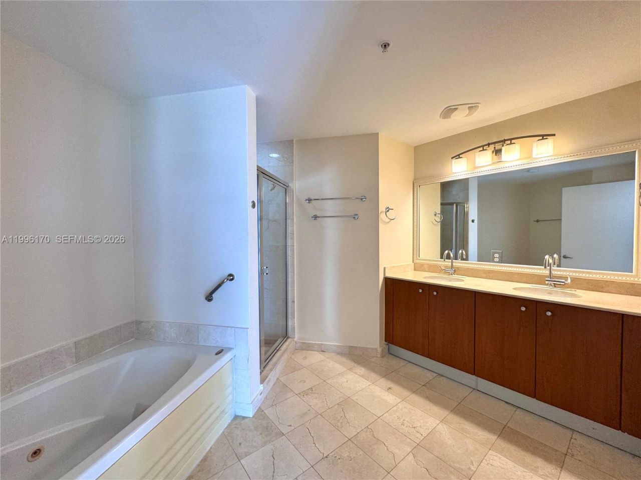 5970 Indian Creek Dr , Unit 203, Miami Beach, FL 33140 Photo