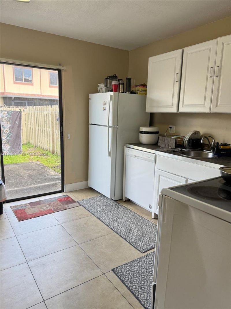 11109 NW 37th St, Unit 11109, Sunrise, FL 33351 Photo