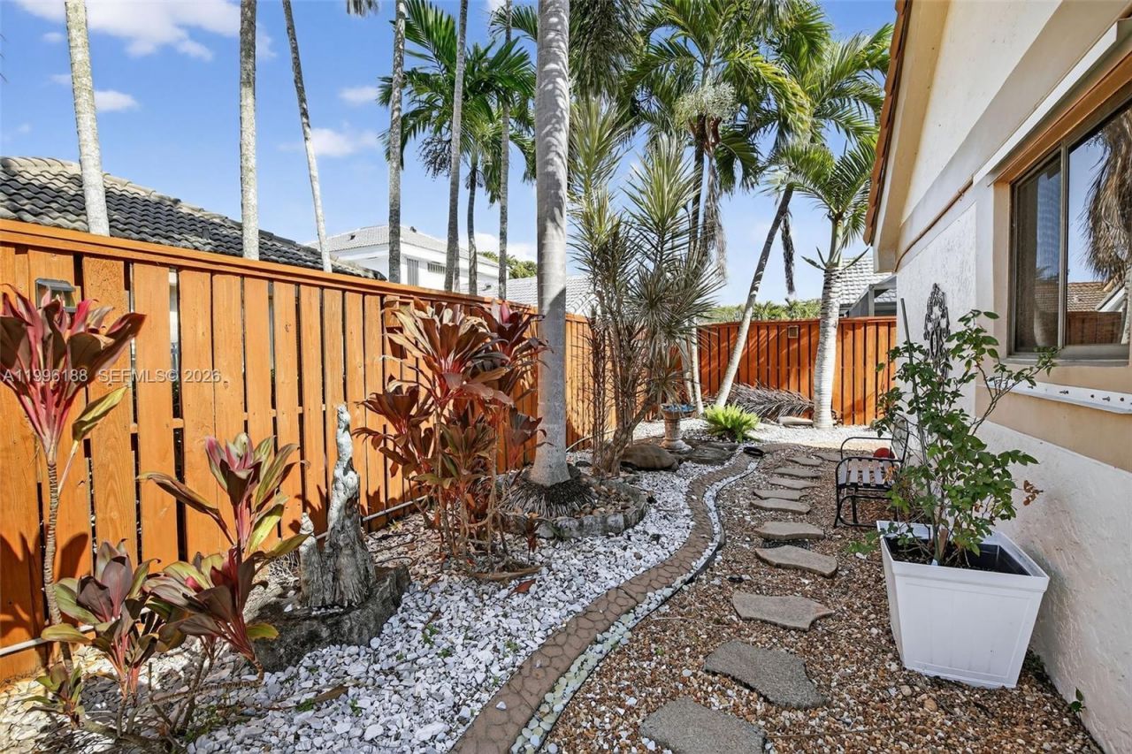 9375 NW 18th Ct , Plantation, FL 33322 Photo