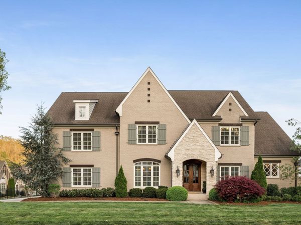 2301 Harts Landmark Dr, Franklin, TN 37069