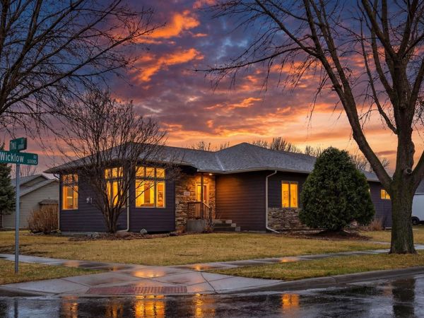 6300 S Wicklow Ave, Sioux Falls, SD 57108