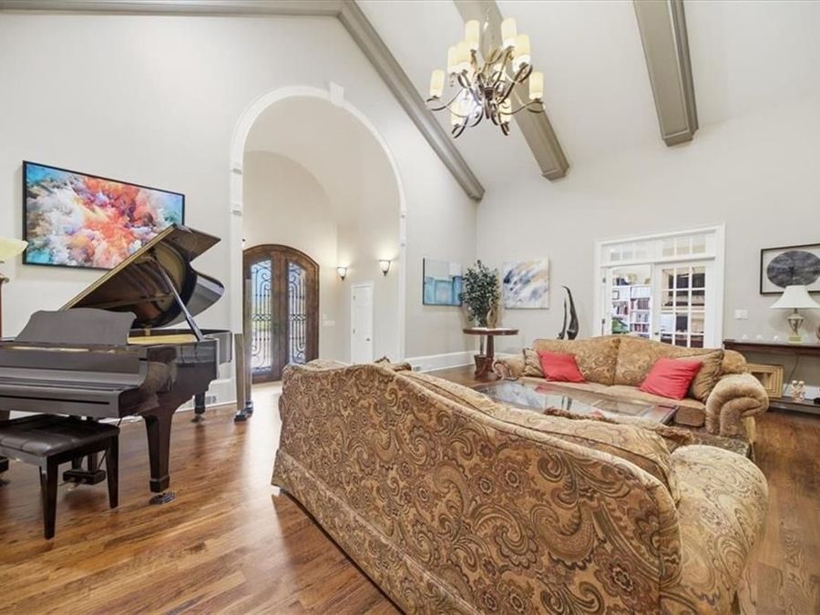 Property Image 11