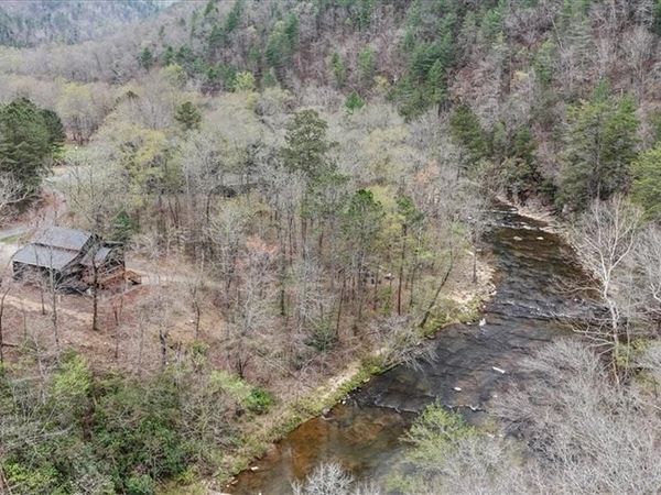 496 Meadow Lane, Talking Rock, GA 30175