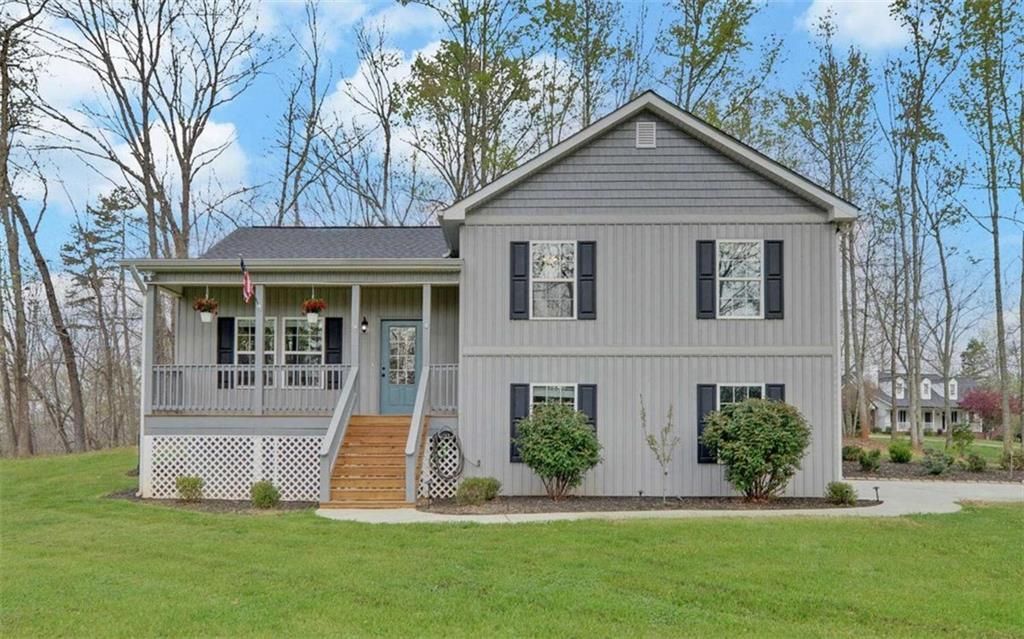 5270 Union Circle, Flowery Branch, GA 30542 Main Photo