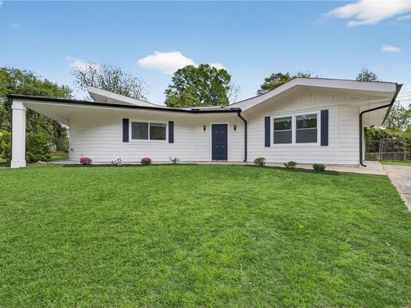 1084 Redwood Drive , Norcross, GA 30093