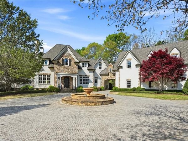 218 Londonberry Road, Atlanta, GA 30327