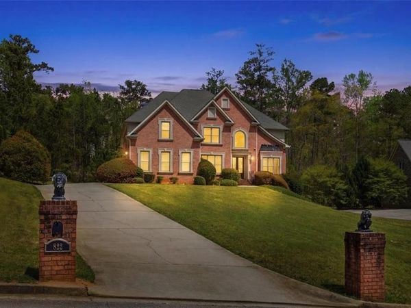 832 Dolly Avenue, Atlanta, GA 30331