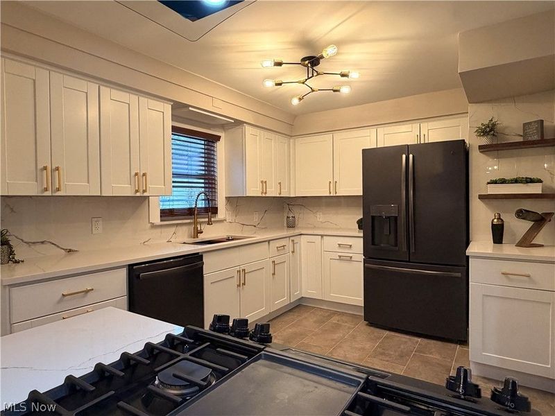 3921 Faversham Road , University Heights, OH 44118 Photo 10