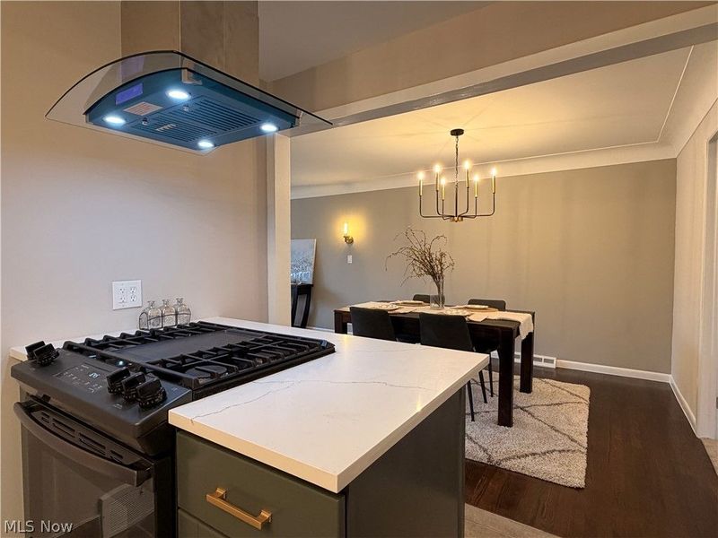 3921 Faversham Road , University Heights, OH 44118 Photo 11