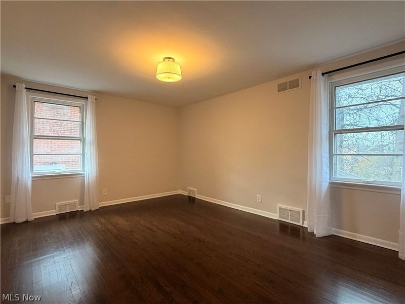 3921 Faversham Road , University Heights, OH 44118 Photo 17