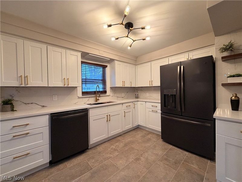 3921 Faversham Road , University Heights, OH 44118 Photo 7