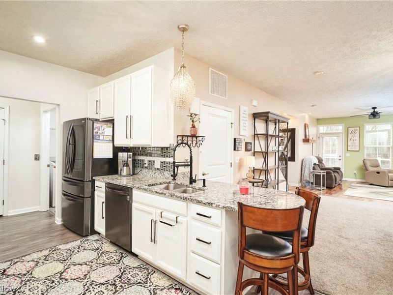 3198 Old Mill Drive , Cuyahoga Falls, OH 44223 Photo 6