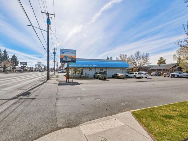 407 SE 3rd Street, Bend, OR 97702