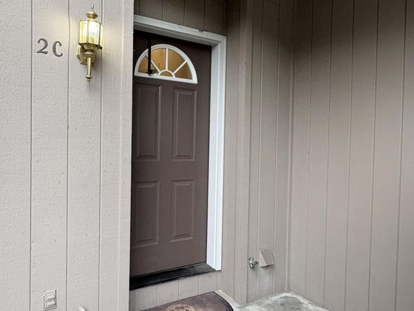 310 NE Terry Lane, Unit 2C, Grants Pass, OR 97526